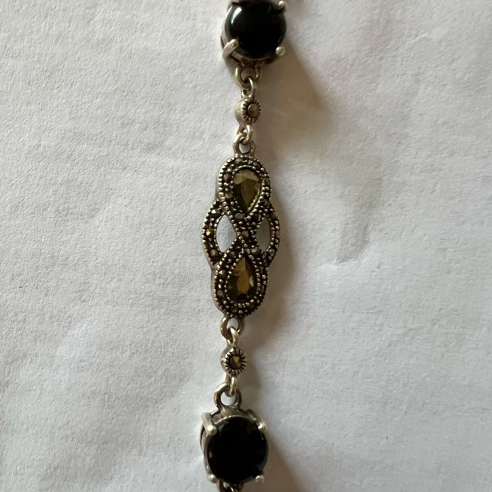 Elegant Black and silverWomen's Bracelet